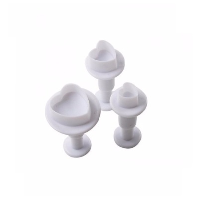 картинка Вырубки с выталкивателем - "Сердце", 3 шт от магазина Crumble-shop.ru