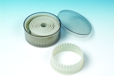 Вырубки пластиковые- "Круг рифлёный" (12 штук, d4-10 см, нейлон) от магазина Crumble-shop.ru картинка Вырубки пластиковые- "Круг рифлёный" (12 штук, d4-10 см, нейлон) от магазина Crumble-shop.ru