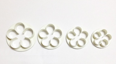 Вырубки пластиковые - "Пятилистник" № 23, 4 шт от магазина Crumble-shop.ru картинка Вырубки пластиковые - "Пятилистник" № 23, 4 шт от магазина Crumble-shop.ru