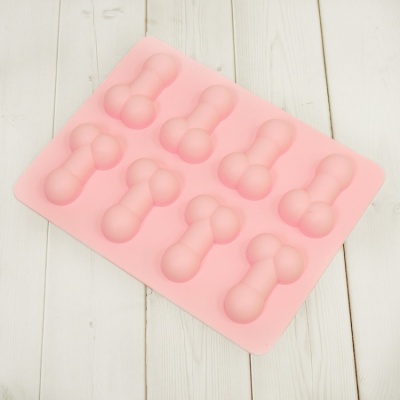 картинка Форма силиконовая - "18+" 8 ячеек от магазина Crumble-shop.ru