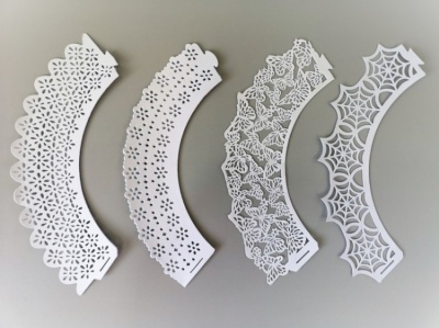 картинка Салфетка ажурная для капкейков h50 мм. (20 шт) от магазина Crumble-shop.ru