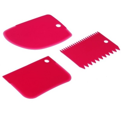 картинка Набор пластмассовых кондитерских скребков, 3 шт. от магазина Crumble-shop.ru