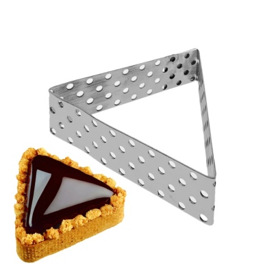 картинка Форма металлическая перфорированный треугольник 7*7*7, h2 см от магазина Crumble-shop.ru