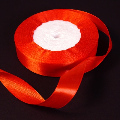 картинка Лента атласная - Красная, 20 мм (25 м) от магазина Crumble-shop.ru