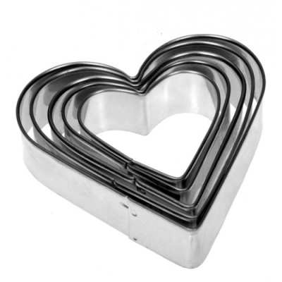 Набор вырубок кондитерских Сердце, 5 шт. (4-8 см, металл) от магазина Crumble-shop.ru картинка Набор вырубок кондитерских Сердце, 5 шт. (4-8 см, металл) от магазина Crumble-shop.ru