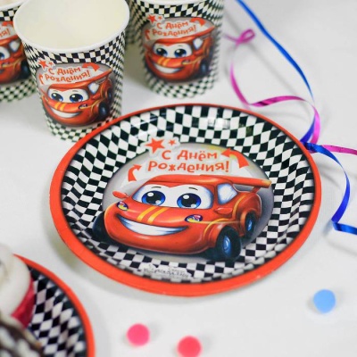 картинка Набор бумажной посуды "С днем рождения", тачка от магазина Crumble-shop.ru