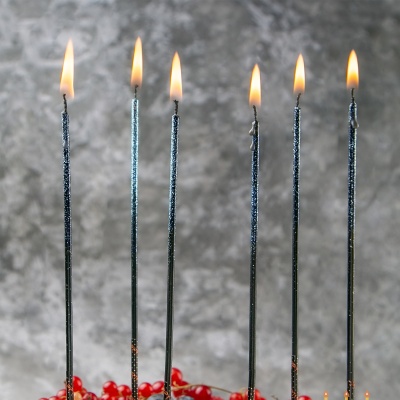 картинка Свечи для торта - Полночь, синие блестки 17см от магазина Crumble-shop.ru